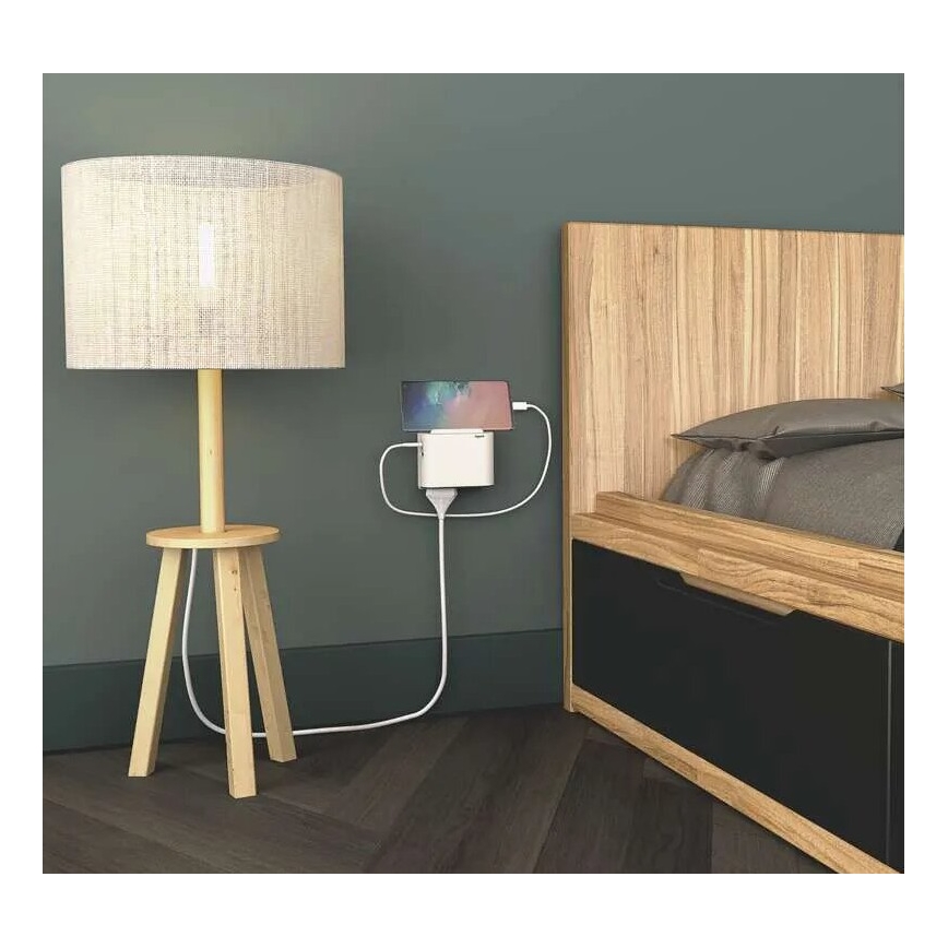Legrand 049401 - Pistikupesa jaotur 2Z Tüüp C + USB-A + USB-C valge