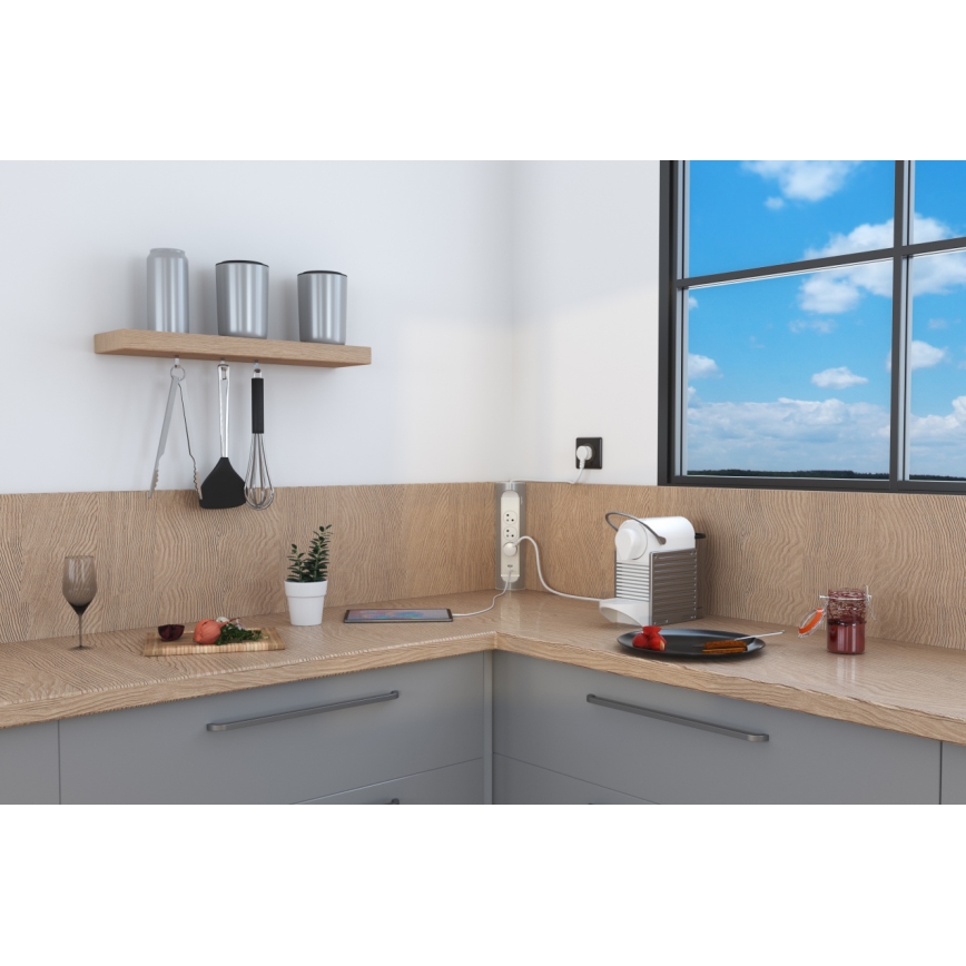 Legrand 049406 - Pikendusjuhe 3Z Tüüp E + USB-A + USB-C 1m hõbedane/valge