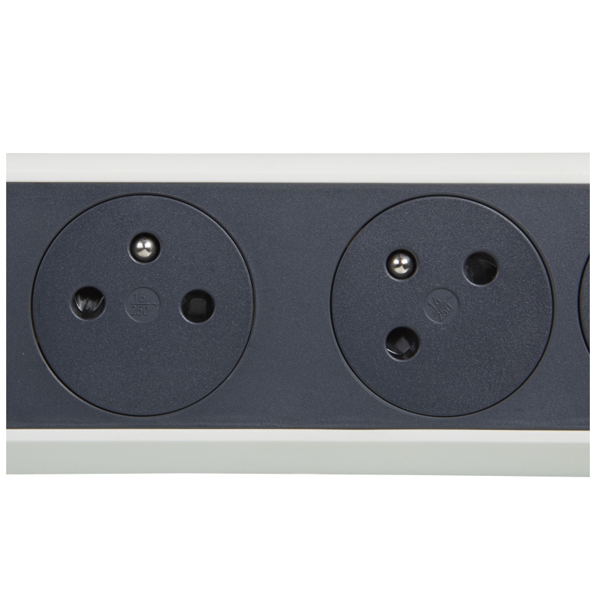 Legrand 049459 - Pikendusjuhe lülitiga 4Z Tüüp E 3m