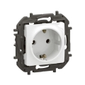 Legrand - Kodune SCHUKO pistikupesa raamita NILOE 250V valge