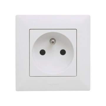 Legrand - Seinakontakt raamiga NILOE STEP 250V valge