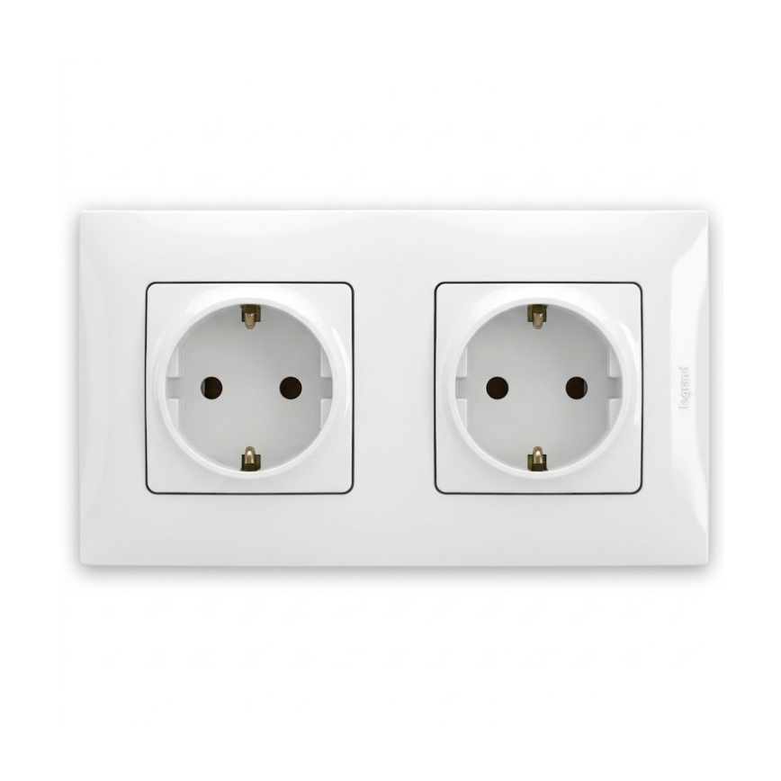Legrand - Topelt SCHUKO kodune pistikupesa raamiga NILOE 250V valge