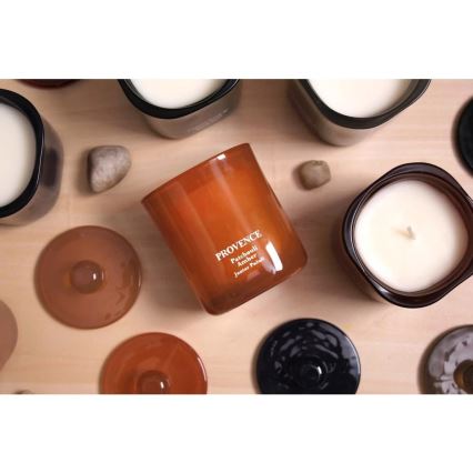 Lõhnaküünal PATCHOULI MEREVAIK 180 g 25 tundi.