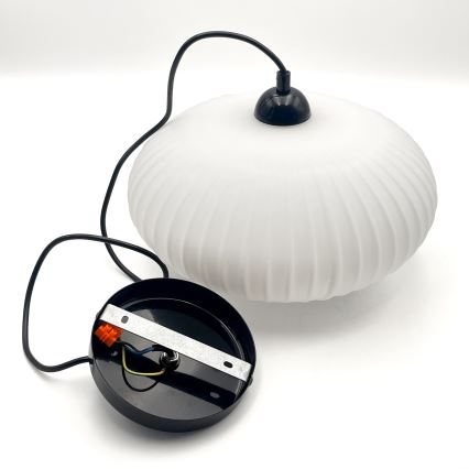 Lühter HARMA 1xE27/15W/230V d. 30 cm valge/must