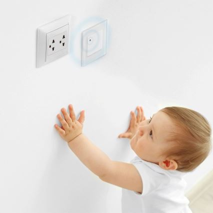 Mikrolaine liikumisandur 180° 300W/230V valge