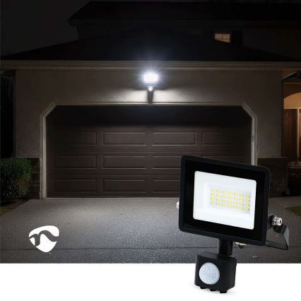 LED-reflektor pistikuga, liikumis- ja hämarusanduriga LED/20W/230V IP44
