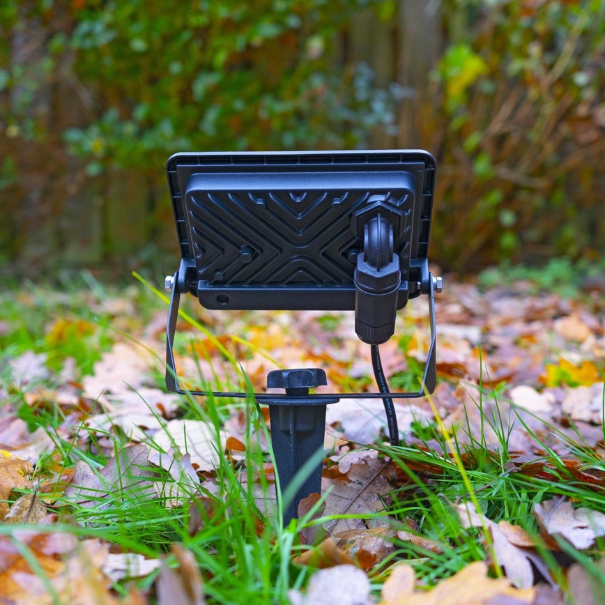 LED RGBW hämardatav reflektor SmartLife LED/20W/230V Wi-Fi IP65 2700-6500K