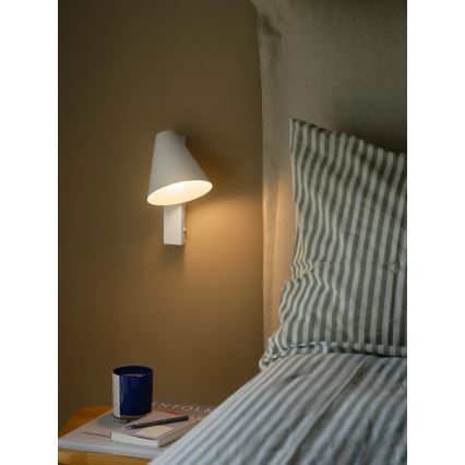 Nordlux - USB-pordiga seinavalgusti WILMER 1xE14/40W/230V valge