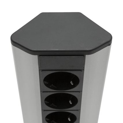 Nurgapost pistikupesadega 3x230V, must/hõbedane