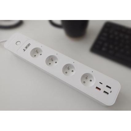 Nutikas pikenduskaabel lülitiga 1,5 m 4Z + 4xUSB Wi-Fi