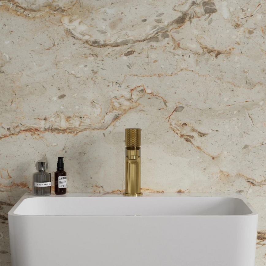 OMNIRES CT8010GLB - Valamu kraan CONTOUR 16,6 cm maapind kuldne