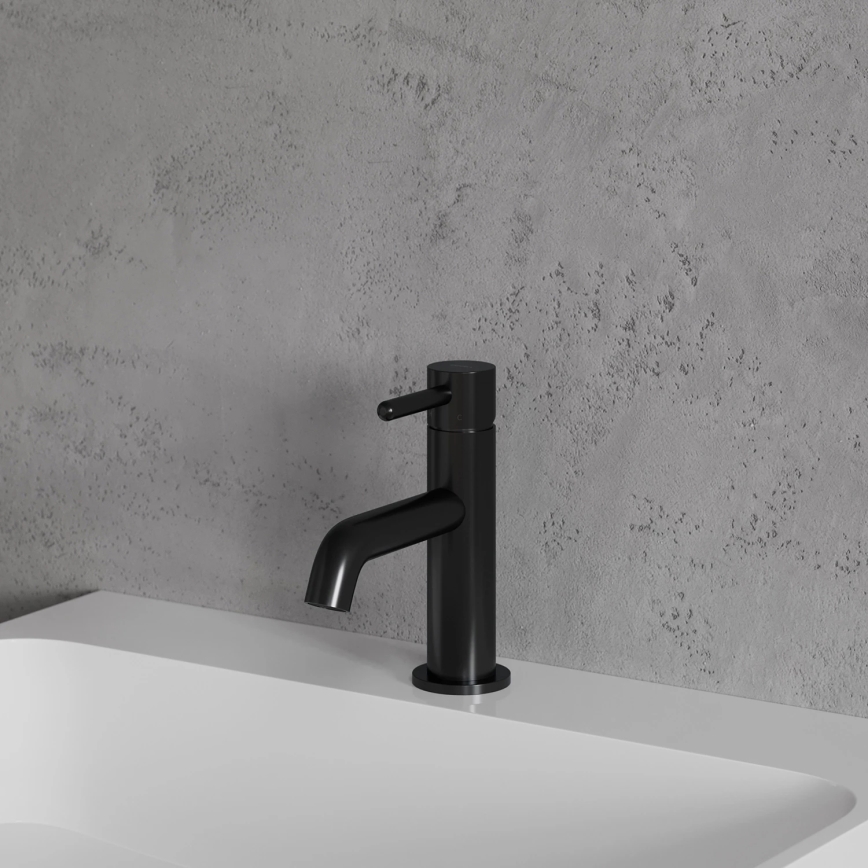 OMNIRES Y1210NBL - Valamu kraan Y 16,2 cm poolmatt must