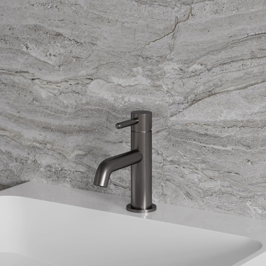 OMNIRES Y1210NGR - Valamu kraan Y 16,2 cm harjatud grafiit