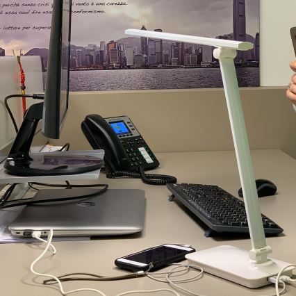 ONLI - LED Hämardatav puutetundlik laualamp koos USB pordiga portem DESKI LED/7W/230V 4000K valge