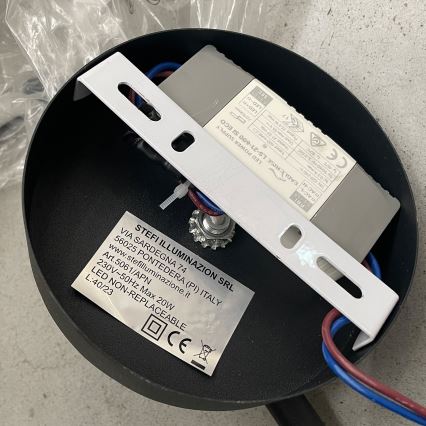 ONLI - LED Seinavalgusti TWIST LED/6W/230V 4000K must