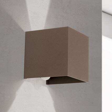 välisseinavalgusti liikumis- ja hämaruseanduriga CUBE-S LED/13W/230V IP54 pruun