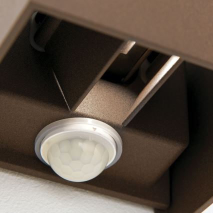 välisseinavalgusti liikumis- ja hämaruseanduriga CUBE-S LED/13W/230V IP54 pruun