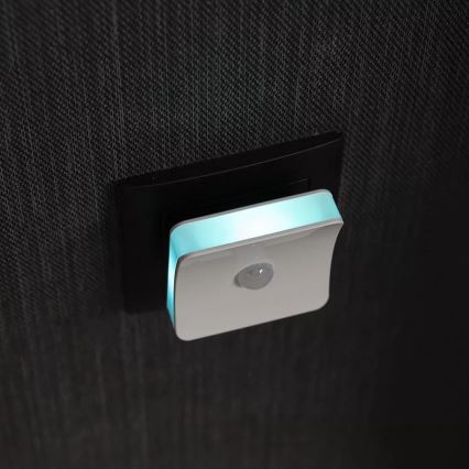 Osram - LED RGB pistikupessa ühendatav orientatsioonivalgusti anduriga LUNETTA LED/0,3W/230V