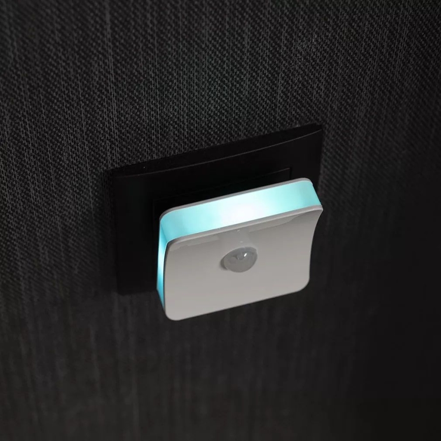 Osram - LED RGB pistikupessa ühendatav orientatsioonivalgusti anduriga LUNETTA LED/0,3W/230V
