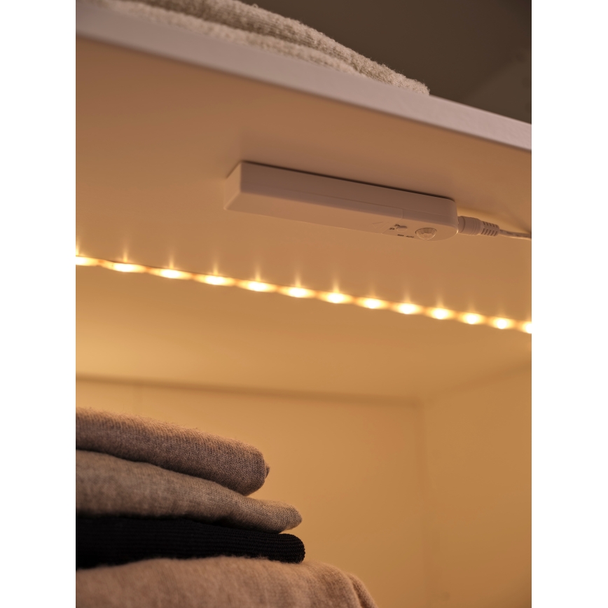 Osram - LED riba liikumisanduriga FLEX 1m LED/2W/4xAA