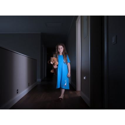 Osram - LED-suunavalgusti anduriga NIGHTLUX LED/0,3W/3xAAA IP54