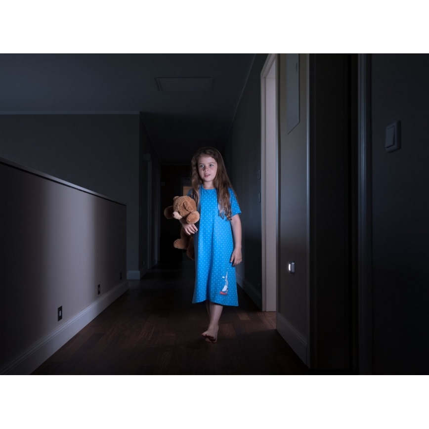 Osram - LED-suunavalgusti anduriga NIGHTLUX LED/0,3W/3xAAA IP54