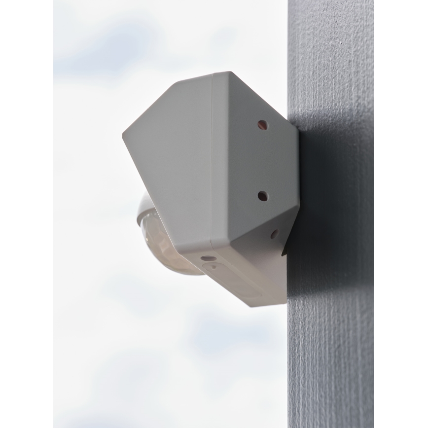 Osram - Välitingimustele mõeldud päikeseenergial töötav liikumisandur SMART+ 3,7 V valge IP65 Wi-Fi 800 mAh