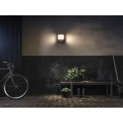 Philips - LED välisseinavalgusti liikumisanduriga LED/3W/230V IP44