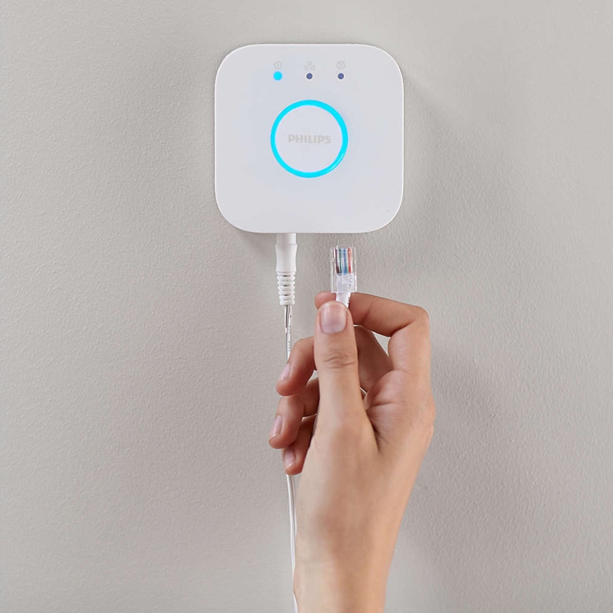 Philips - Hue FLUX RGBW hämardatav 3 m LED-valguslint 29W/230V 2200-6500K + Hue Bridge