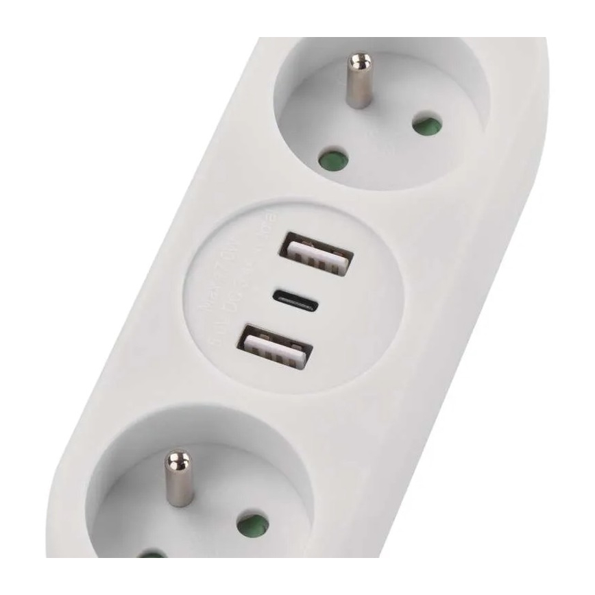 Pikendusjuhe 2x pistik + 2x USB-A + USB-C 1,4 m