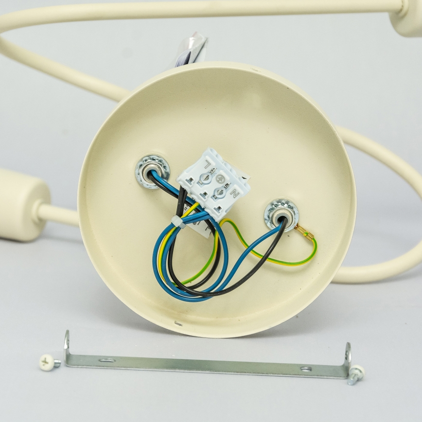 Pinnapealne lühter OXFORD 2xE27/15W/230V kreemjas