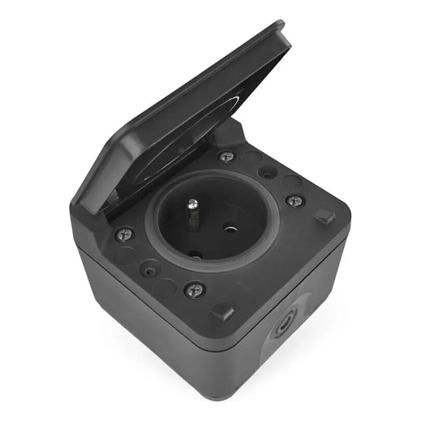 Pistikupesa niiskesse keskkonda IP55