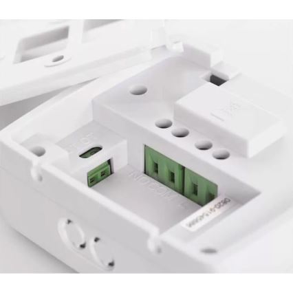 Programmeeritav termostaat 230V+2xAA