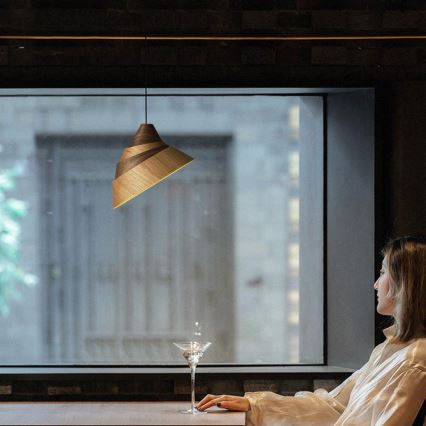 Puidust lühter riputuskaabliga 1xE27/60W/230V, läbimõõt 33 cm, täispuit/tamm/pähkel/kummipuit