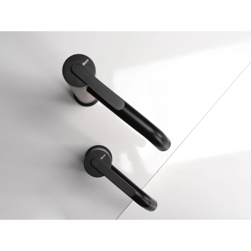 REA-B5504 - Valamusegisti ONTARIO 17,5 cm must