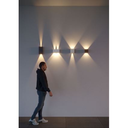 Redo 90294 - Seinale paigaldatav LED-välisvalgusti VARY 2xLED/10W/230V 3000K IP54 valge