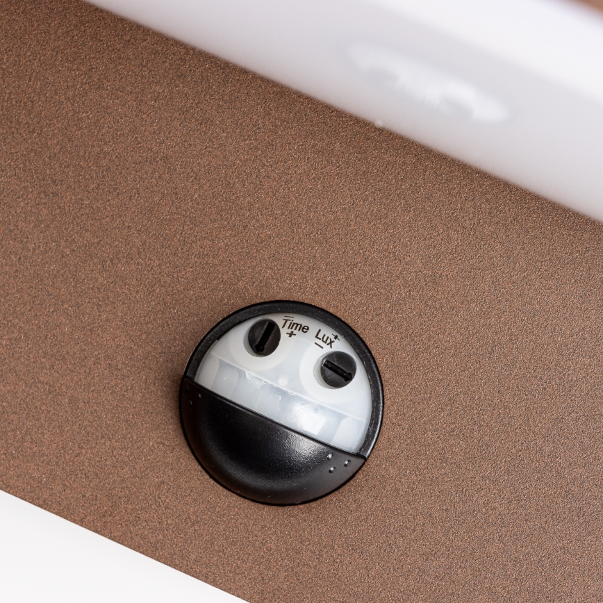 Redo 90588 - LED välisseinavalgusti anduriga FLIP LED/20W/230V 3000K CRI 90 IP54 pruun