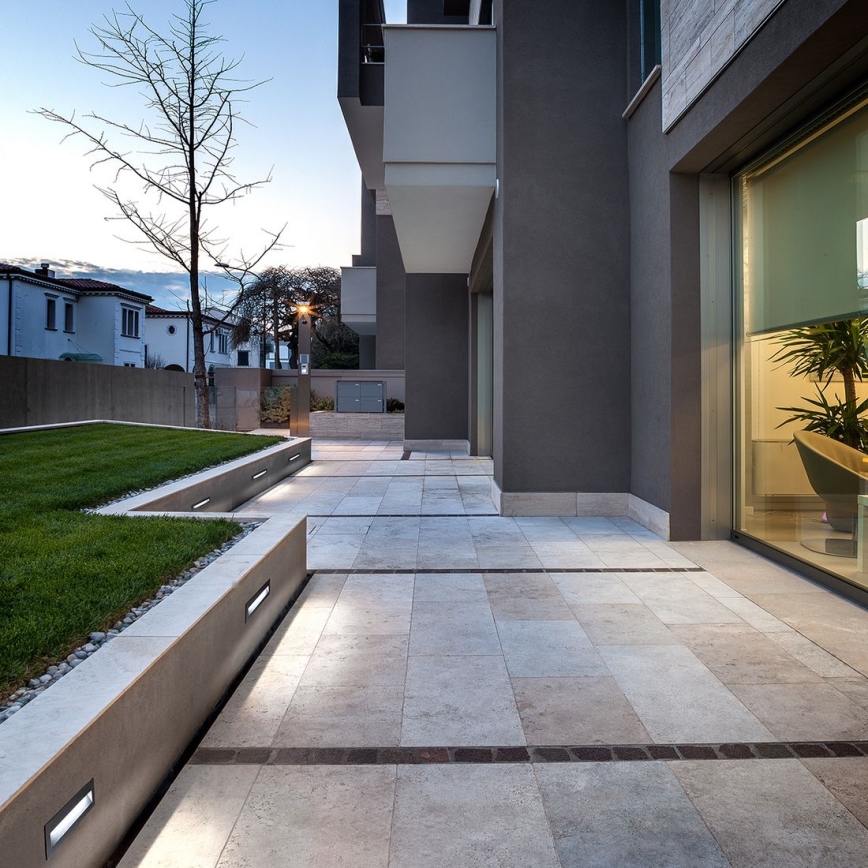 Redo 9092-LED Välisorientatsioonivalgusti IGOR LED/6W/230V 3000K IP54 antratsiit