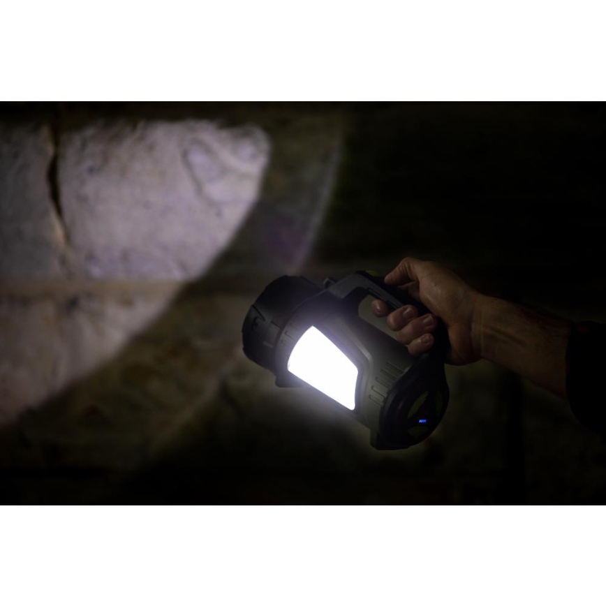 LED Hämardatav väli laetav taskulamp akupangaga LED/21W/4400mAh IP44
