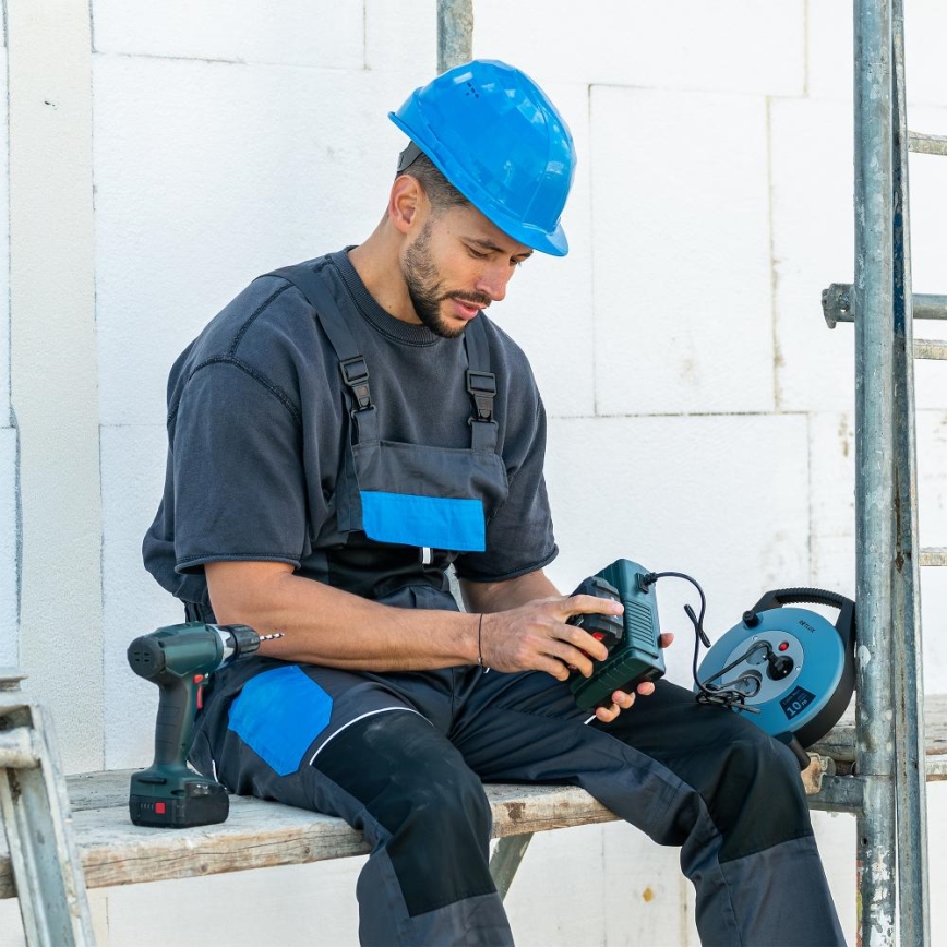 Retlux - rulliga 3-pesaline pikendusjuhe, tüüp E, 10 m, sinine/must