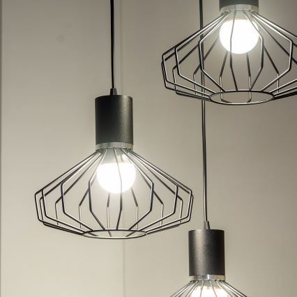 Ripplamp kaabliga SOLANO 3xE27/15W/230V must/läikiv kroom