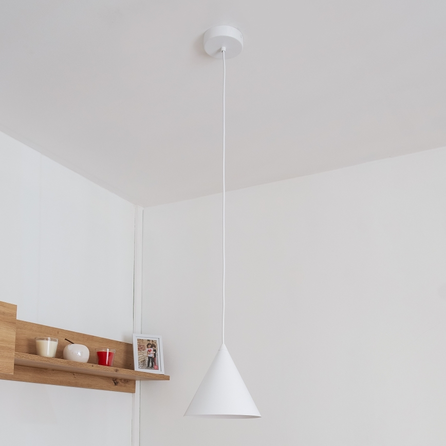 Rippvalgusti kaabliga ETNA II 1xE27/15W/230V läbimõõt 18,5 cm valge
