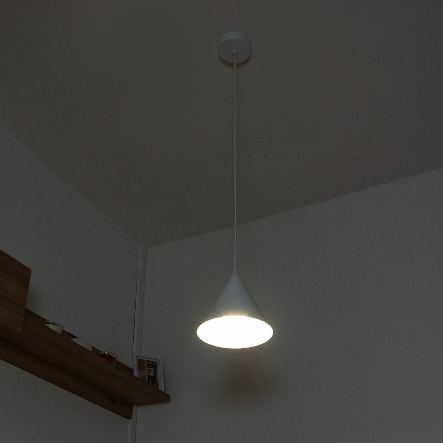 Rippvalgusti kaabliga ETNA II 1xE27/15W/230V läbimõõt 18,5 cm valge
