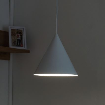 Rippvalgusti kaabliga ETNA II 1xE27/15W/230V läbimõõt 18,5 cm valge