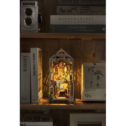 RoboTime - LED Raamatuhoidja Aed maja 3D puzzle 2xAAA