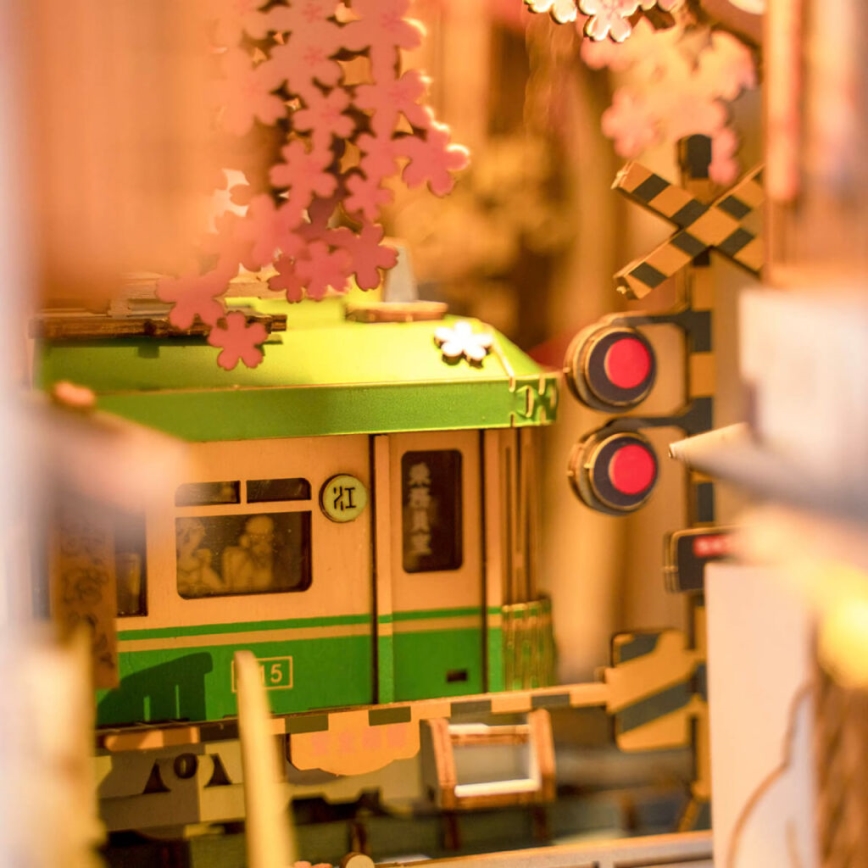 RoboTime - LED Raamatuhoidja Sakura alley 2xAAA