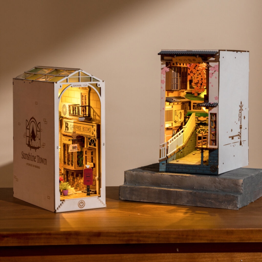 RoboTime - LED Raamatuhoidja Sunny town 2xAAA