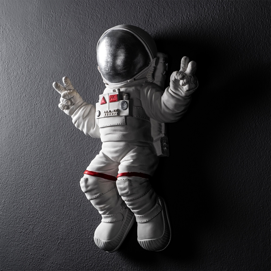Seinakaunistus 47x35 cm astronaut hõbedane