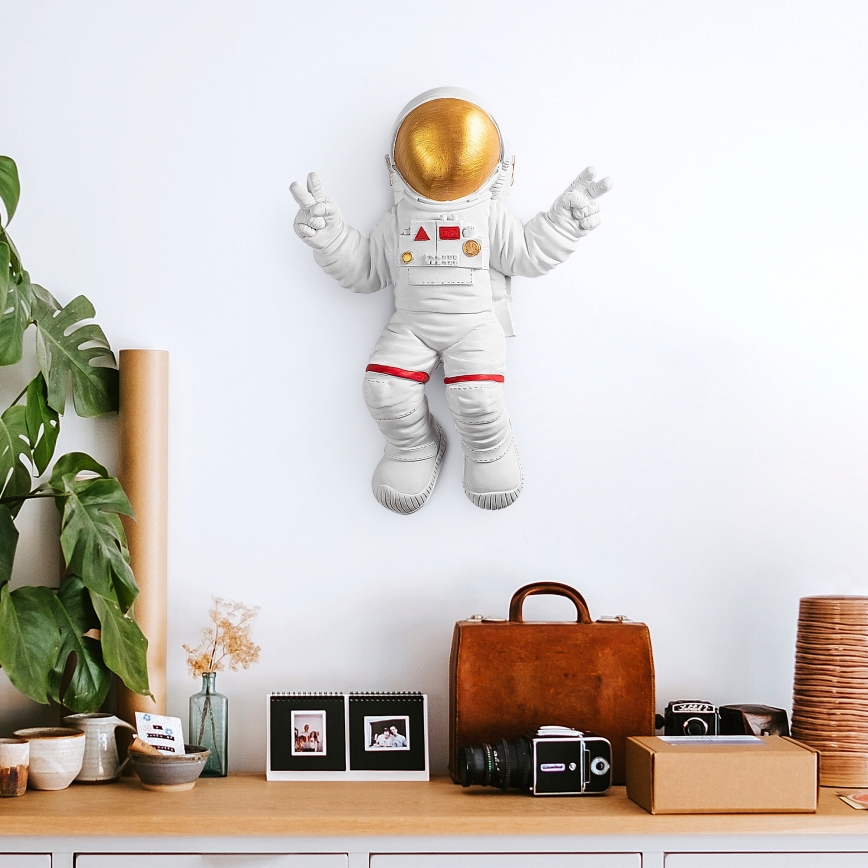 Seinakaunistus 47x35 cm astronaut kuldne