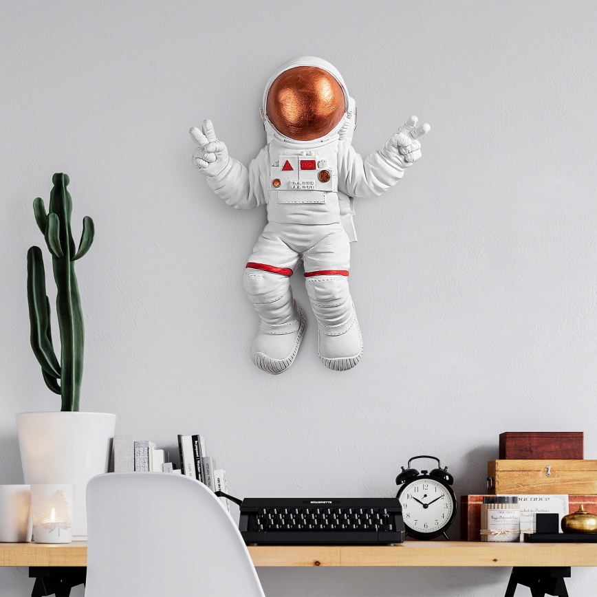 Seinakaunistus 47x35 cm astronaut vask